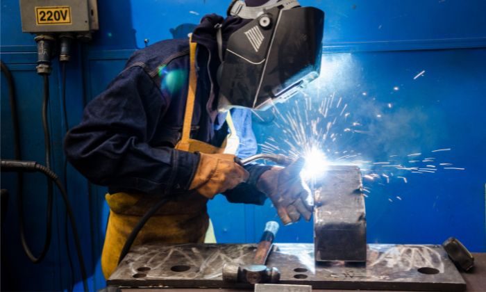 Modern Mosaic Backsplashes: A Welder’s Guide to Stylish Functional Workspaces